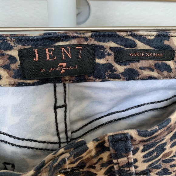 JEN7 Leopard Print Stretch Ankle Skinny Jean - Picture 10 of 12